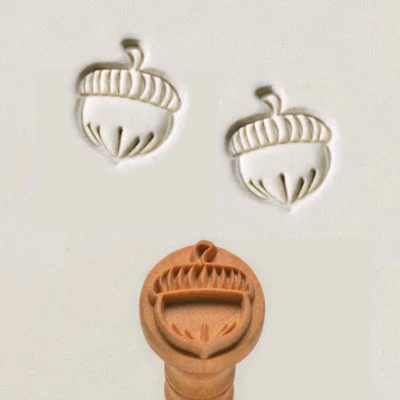 MKM MEDIUM STAMP - ACORN (SCM-230)