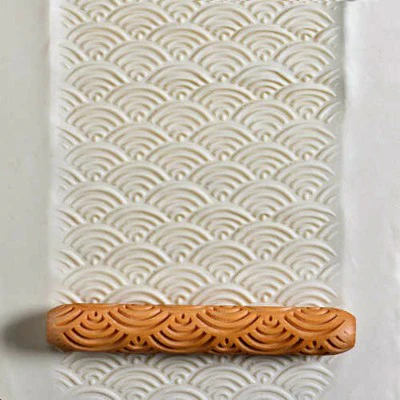 MKM HAND ROLLER - SCALLOP ART DECO (HR-003)