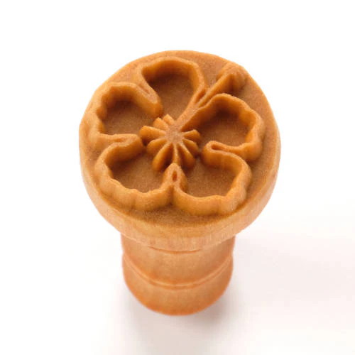 MKM MEDIUM STAMP - HIBISCUS (SCM-305)