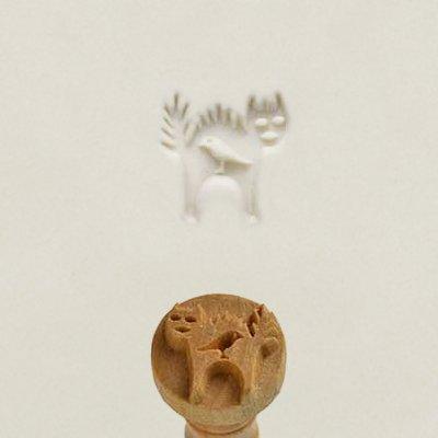 MKM MEDIUM STAMP - CAT WITH BIRD (SCM-163)