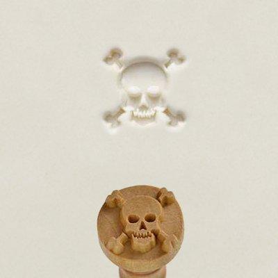 MKM MEDIUM STAMP - SKULL & CROSSBONES (SCM-168)