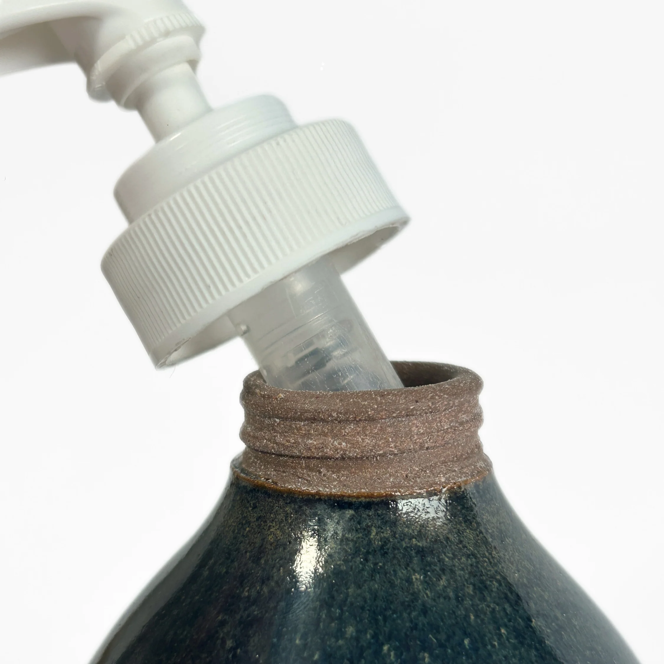 SOAP DISPENSER WITHOUT COLLAR - Image 6